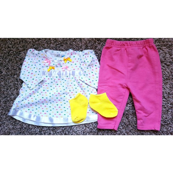 Girl's Size 0-3 M Months 2 Pc Bon Bebe White Heart & Satin L/S Top, Pants + - Picture 1 of 7